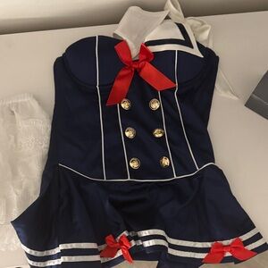 SAILOR COSTUME (DOLLSKILL)